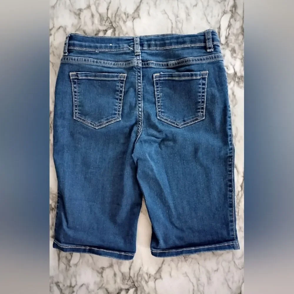 2 Childrens Place Skimmer Shorts Court Size 12